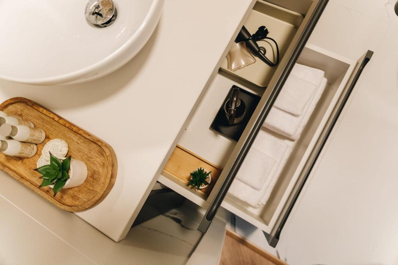 Tulip Apartment Oradea Eksteriør bilde