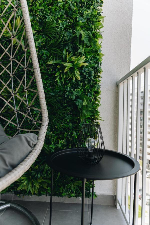 Tulip Apartment Oradea Eksteriør bilde