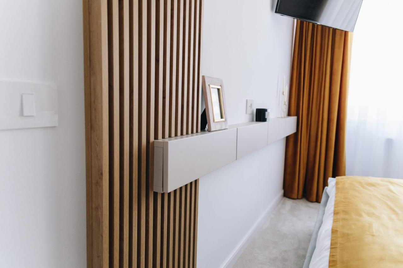 Tulip Apartment Oradea Eksteriør bilde